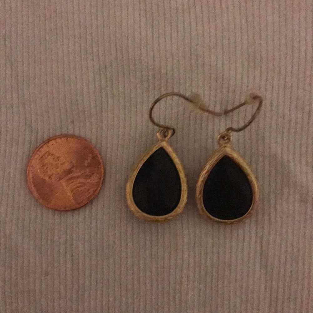 Black teardrop earrings with gold edging